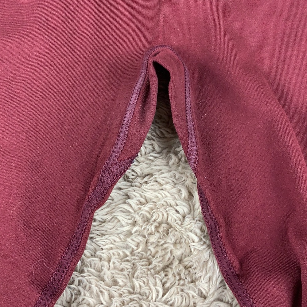 Fabletics High-Wasit Seamless Capris - image 4